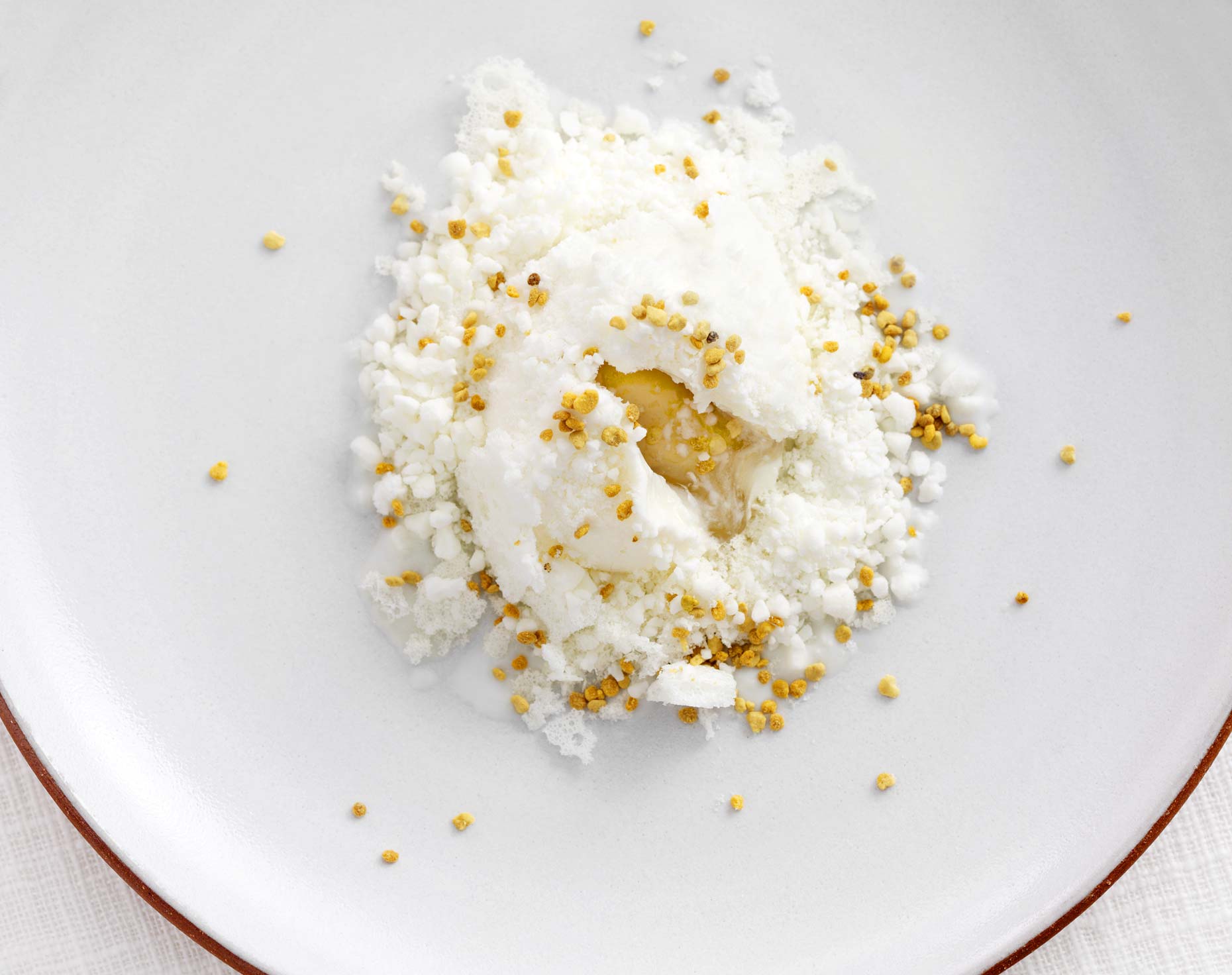 0-emp_danielhumm_05b