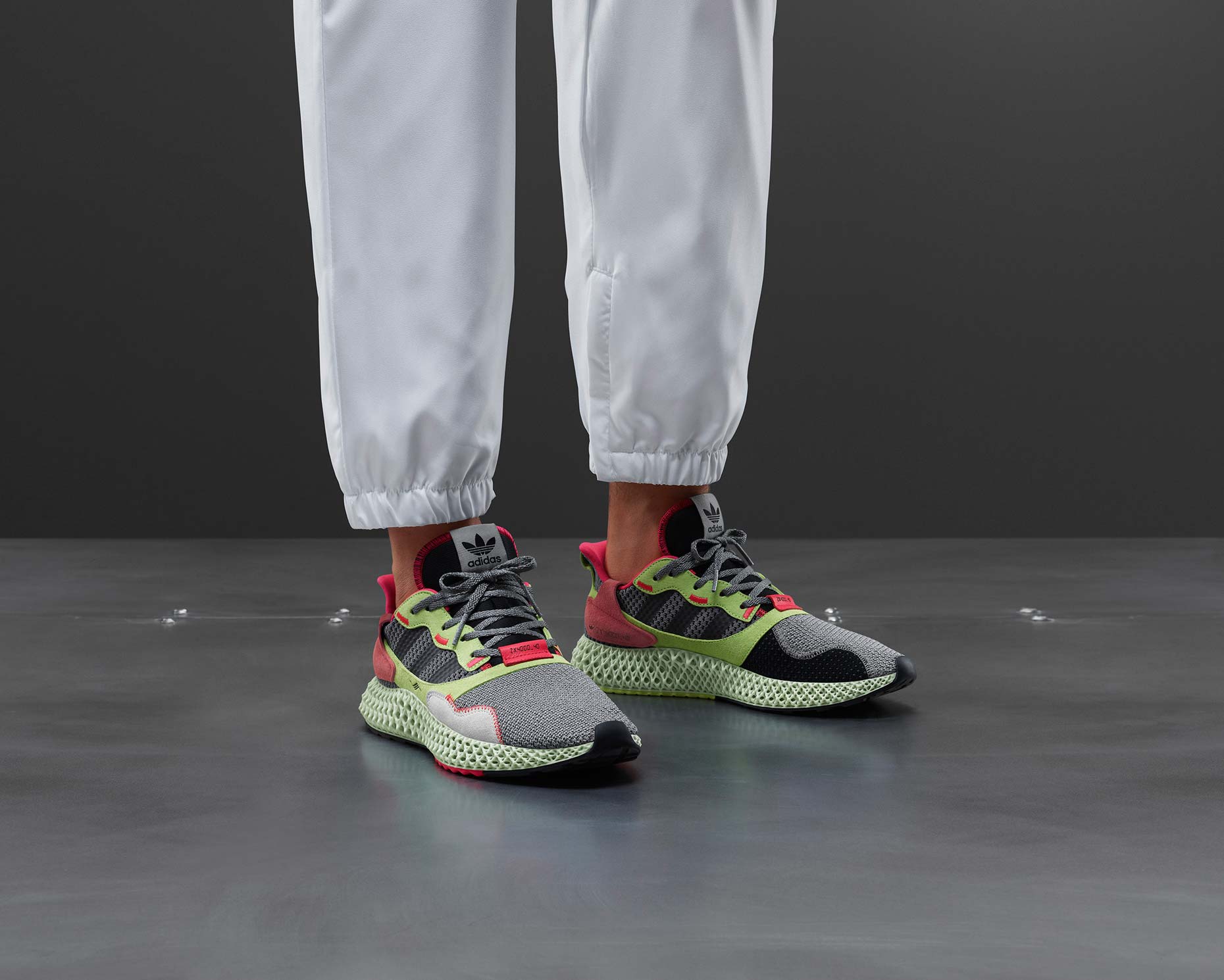 adidasOriginals_SS19_ZX_ZX40004D_BD7927_01_Side